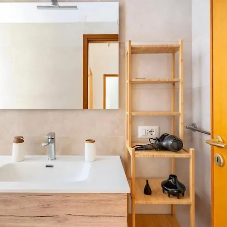 Luluhouse Apartment *